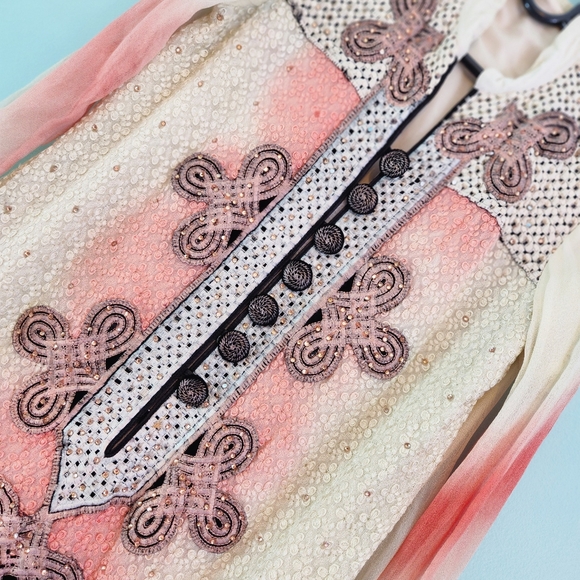 Suit - Picture 6 of 6